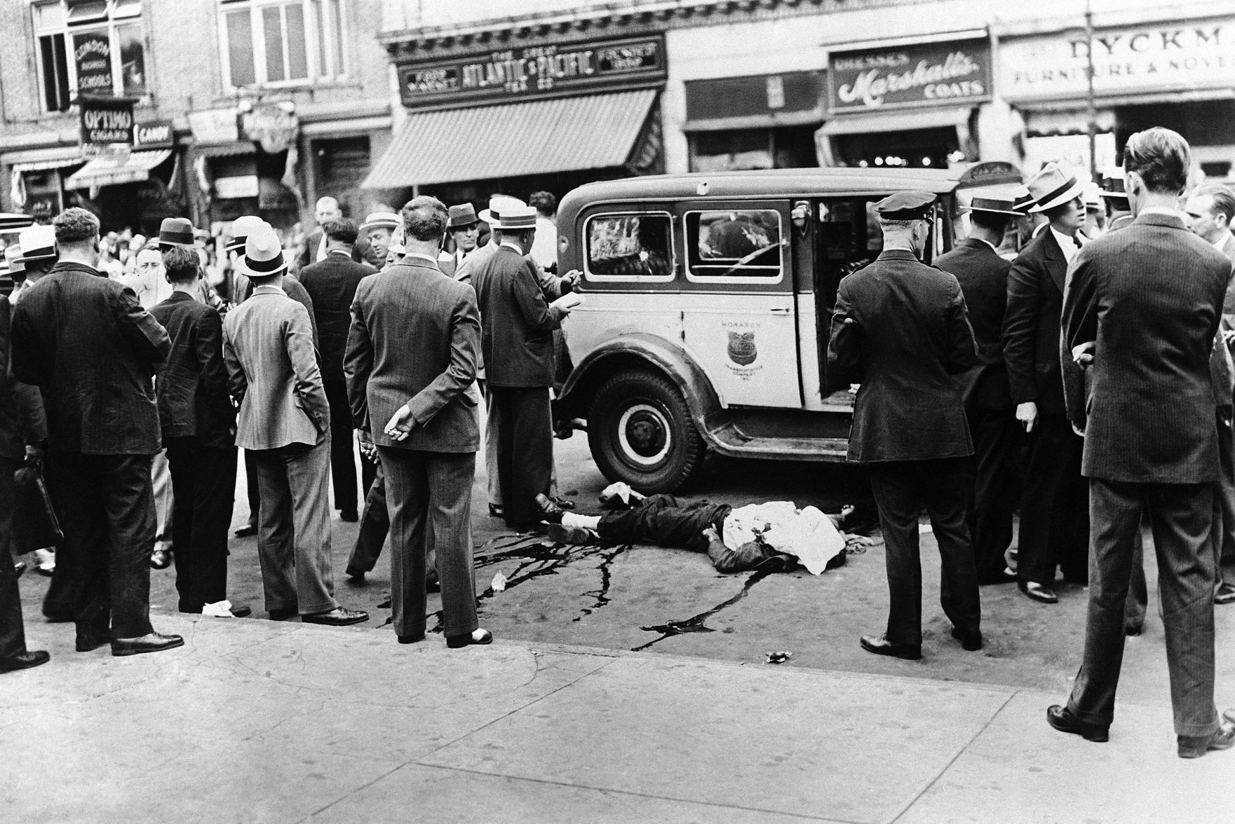 1931: Police Battle Gangs